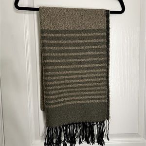Only Wool Scarf